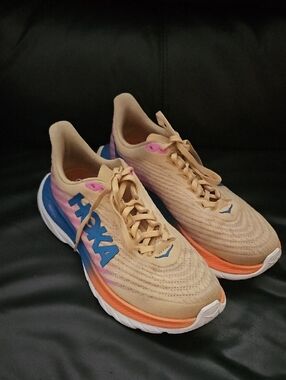 Hoka One One Mach 5 Unisex Size7 M 8.5 W (Medium) Running Shoes Multicolor